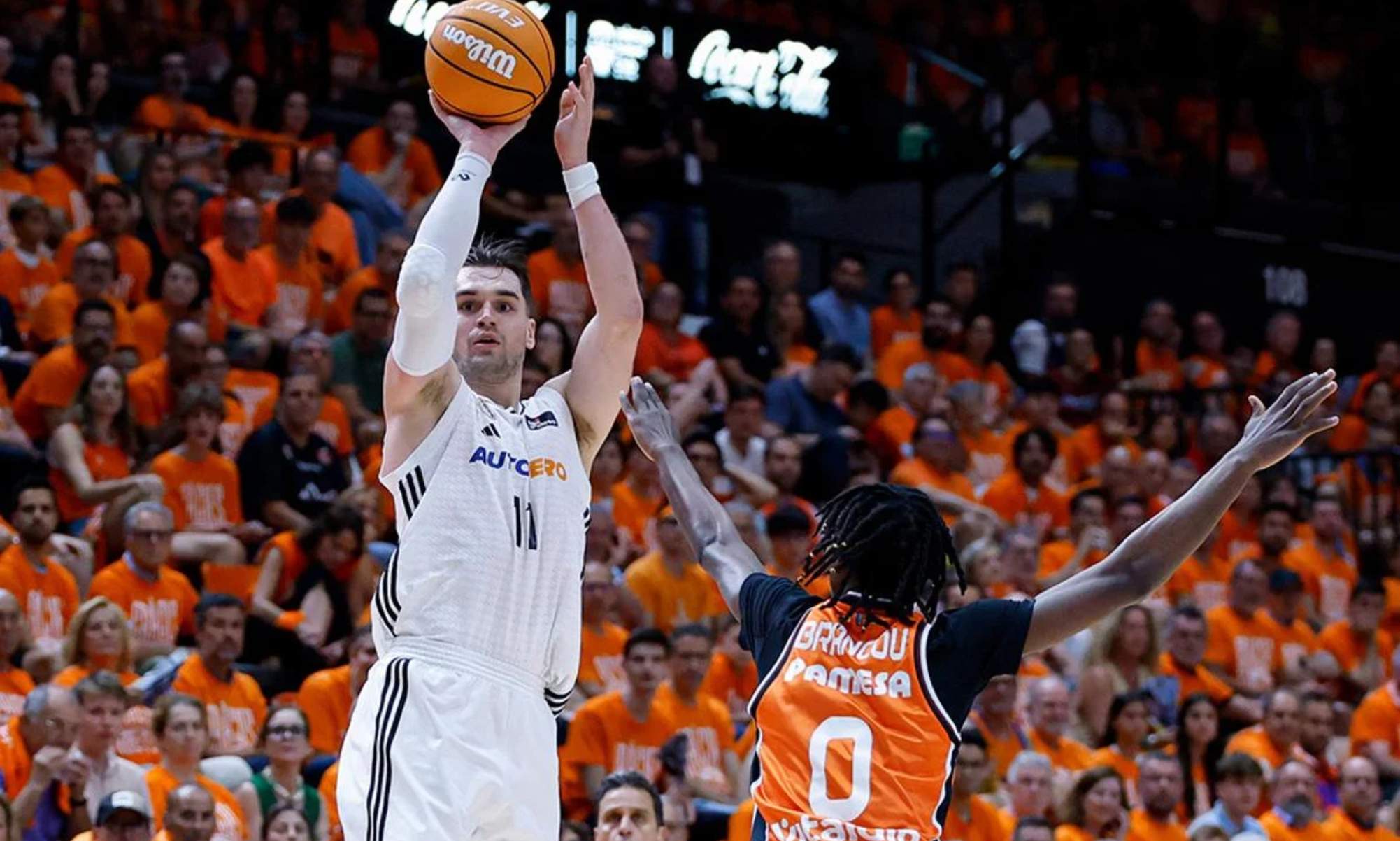 Sorpresa con Hezonja que se pronuncia sobre su futuro Sorpresa con Hezonja que se pronuncia sobre su futuro