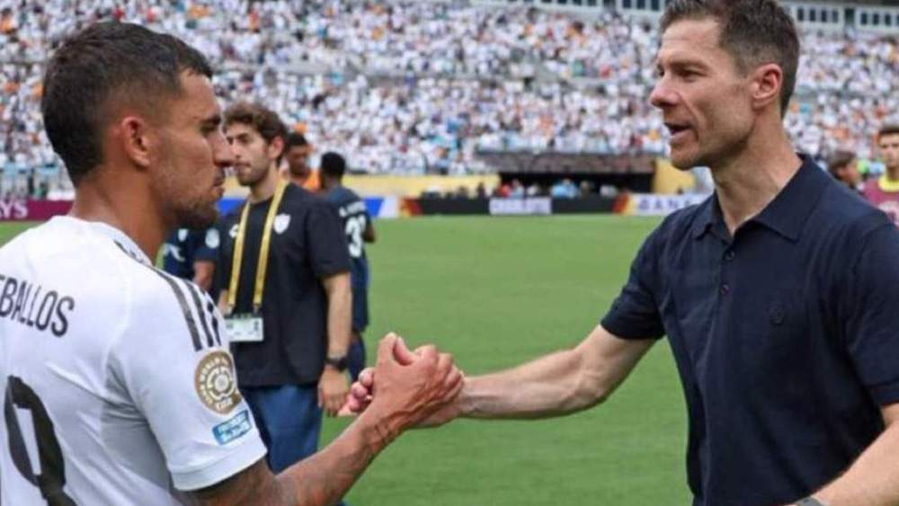 Dani Ceballos y Xabi Alonso