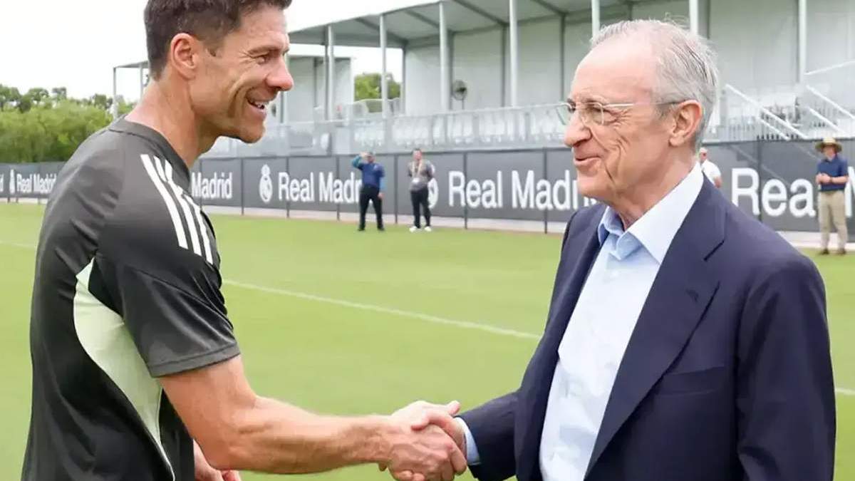 Xabi Alonso y Florentino Pérez Xabi Alonso y Florentino Pérez