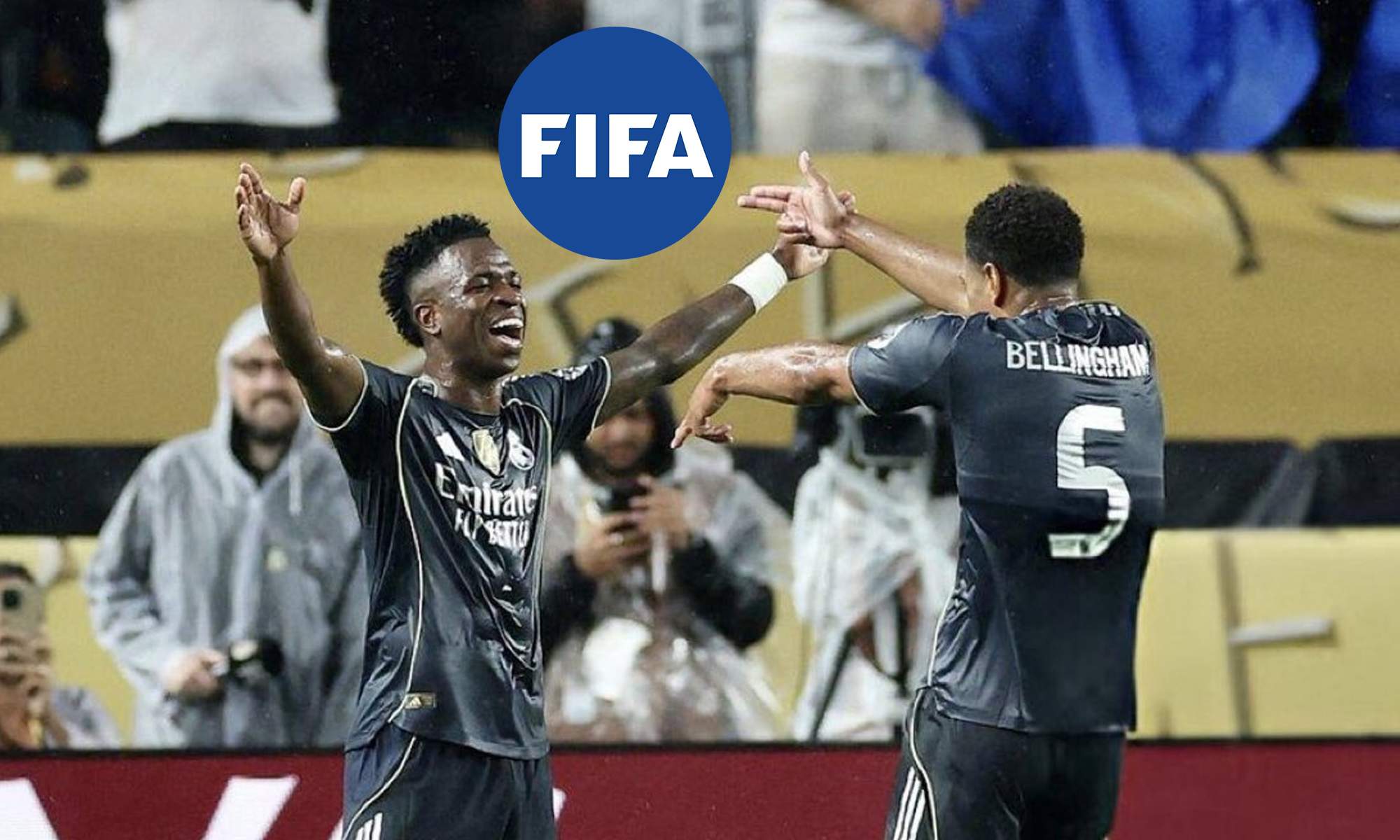 Vinícius Júnior, Jude Bellingham y el logo de la FIFA.