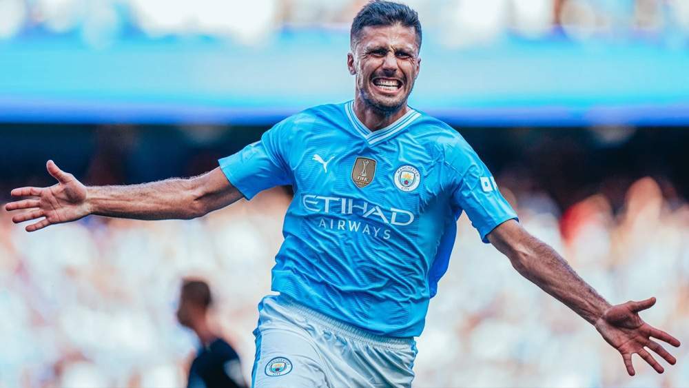 Rodri jugando con el City Rodri jugando con el City
