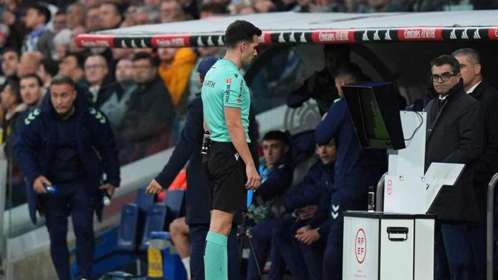 VAR VAR