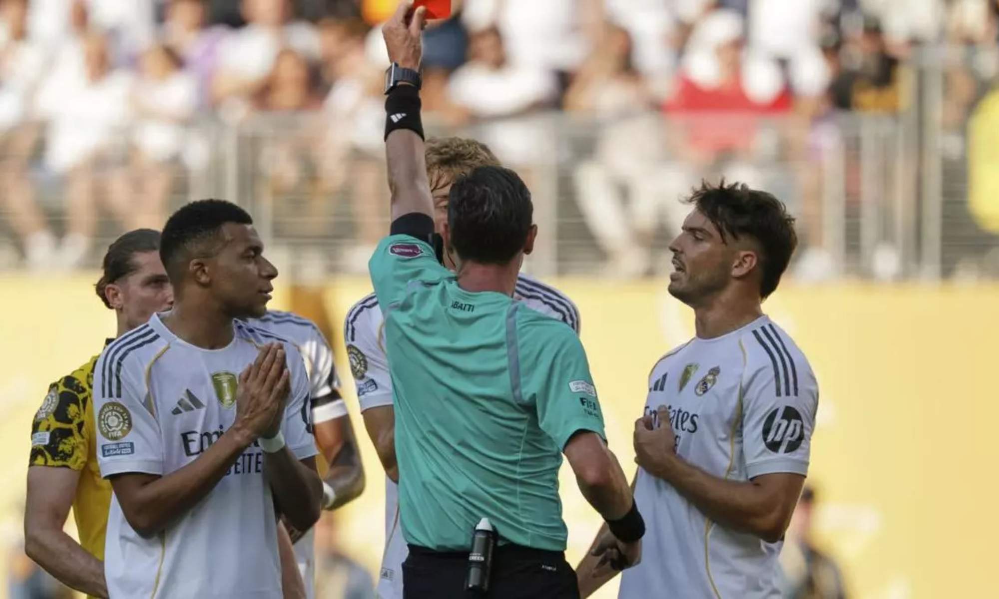 Dean Huijsen no podrá jugar ante el PSG: Xabi Alonso deberá afrontar una baja muy sensible