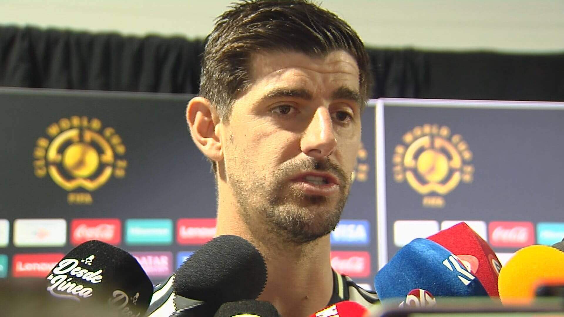 Thibaut Courtois, en zona mixta, valoró la victoria sufrida del Madrid ante el Dortmund al final.