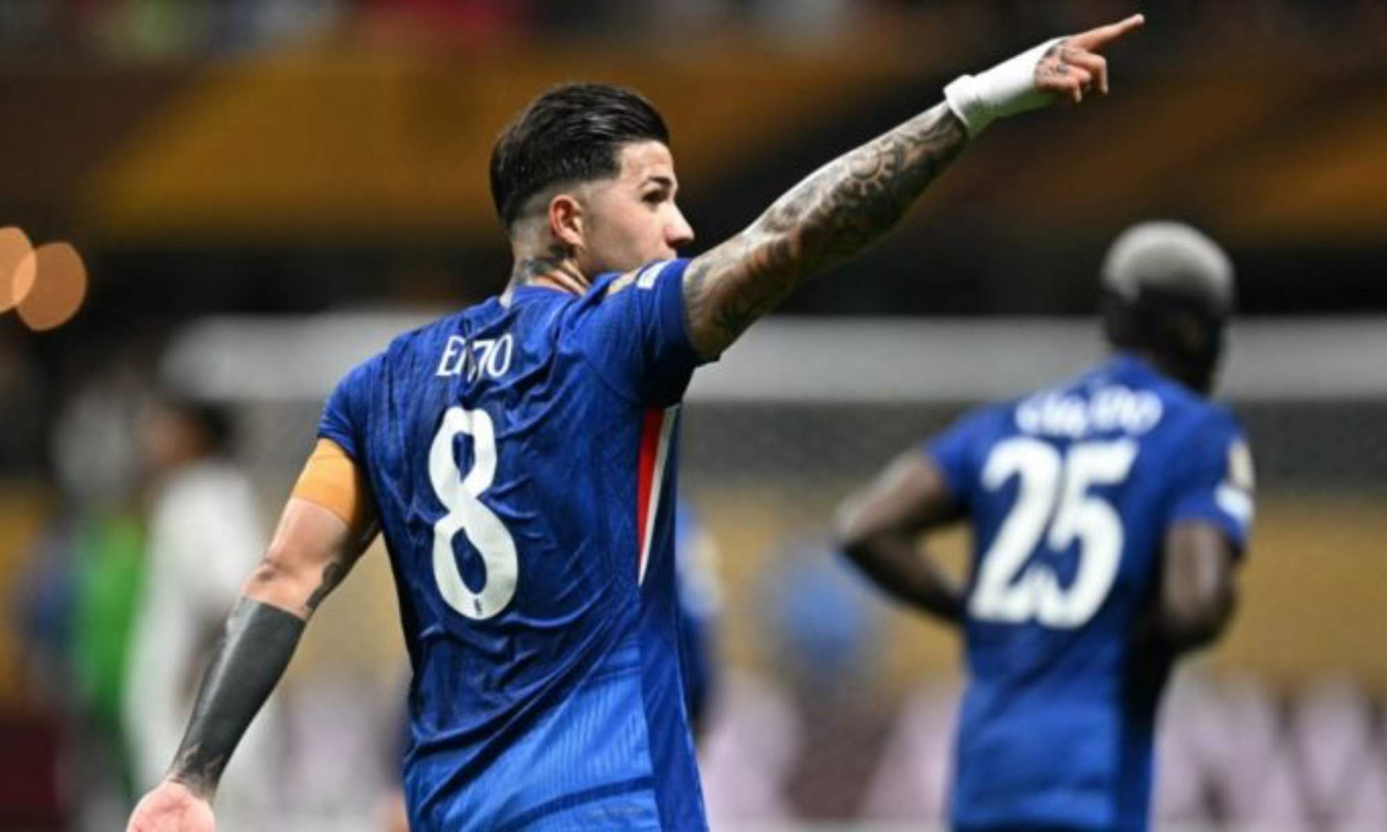 Enzo Fernández, celebrando un gol con el Chelsea en el Mundial de Clubes, donde se puede ver las caras con el Real Madrid.