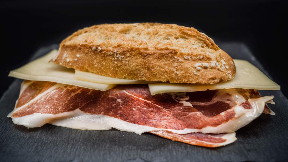 bocadillo jamon serrano queso museo jamon alcorcon bocadillo jamon serrano queso museo jamon alcorcon