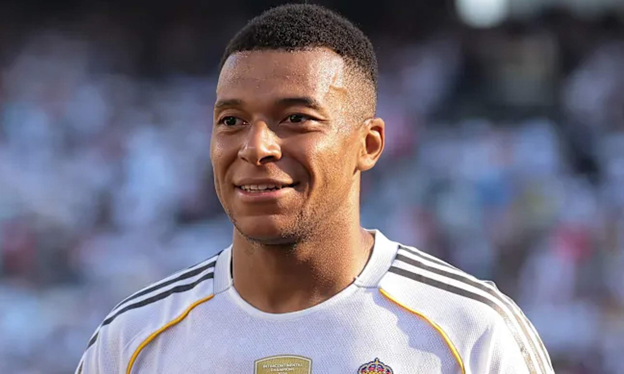 Kylian Mbappé jugando un partido con el Real Madrid. 