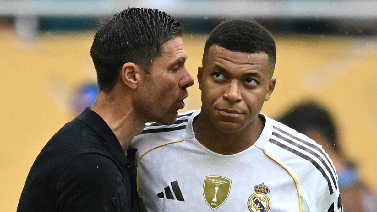 Xabi Alonso y Kylian Mbappé