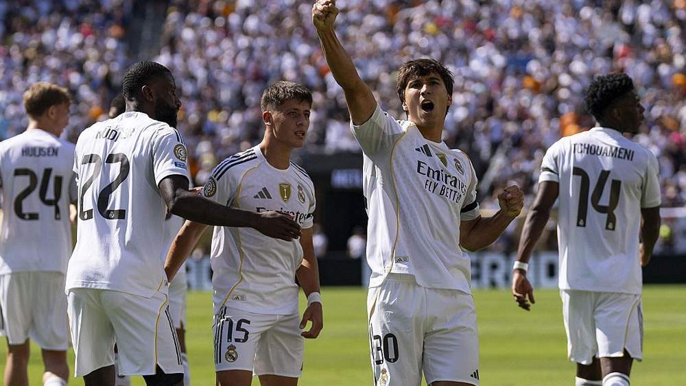 Real Madrid celebrando un gol en el Mundial Real Madrid celebrando un gol en el Mundial