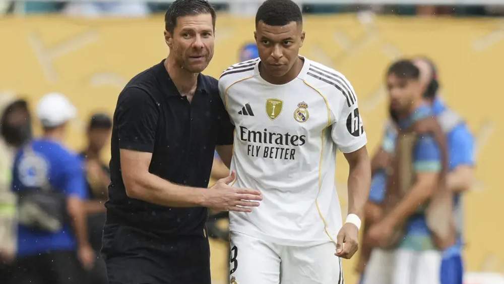 Xabi Alonso y Mbappé