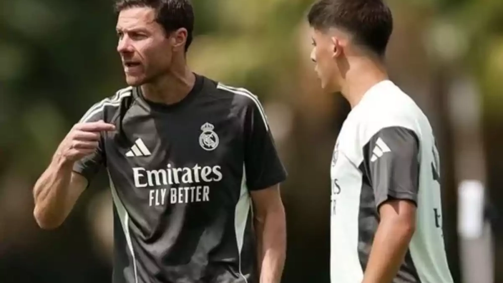 xabi alonso arda guler 1750850417692 1200 800 xabi alonso arda guler 1750850417692 1200 800