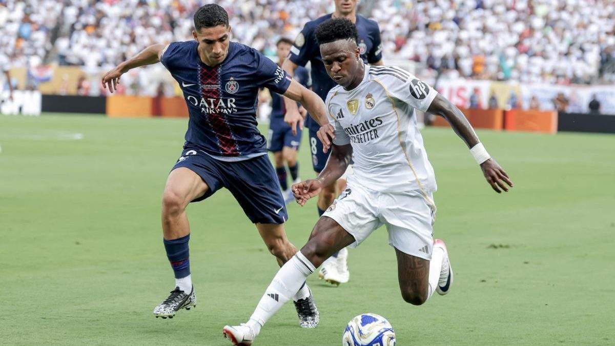 Achraf Hakimi y Vinicius