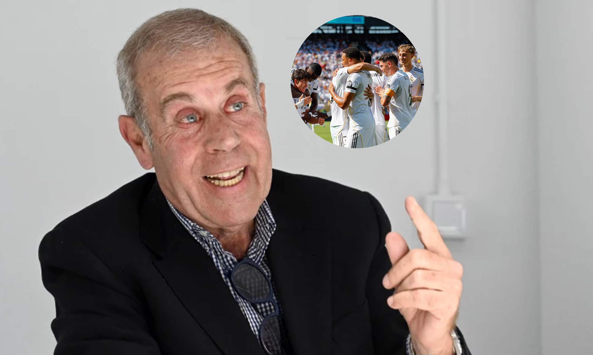 Tomás Guasch y una foto de jugadores del Real Madrid. 