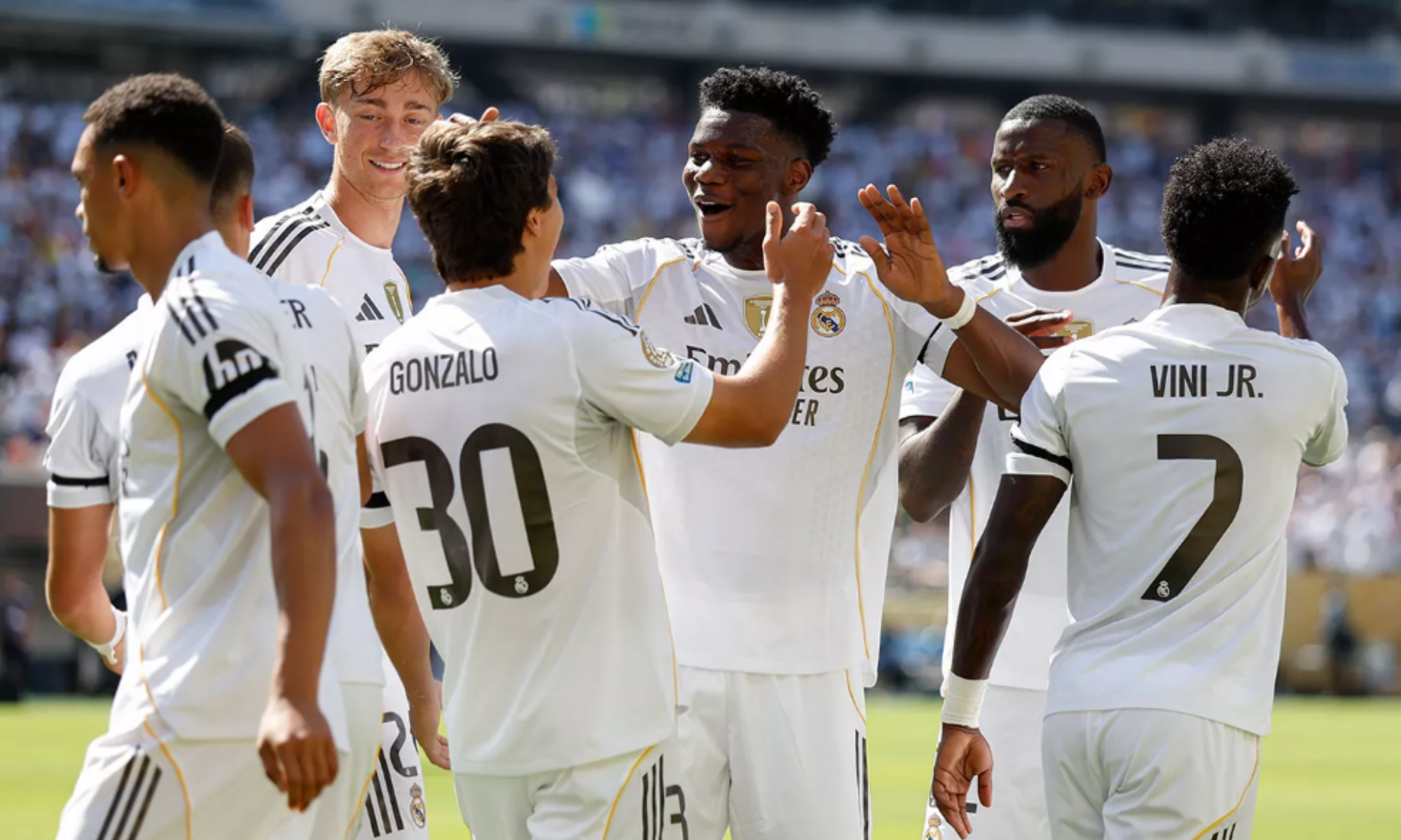 Xabi Alonso apuntó varios nombres para el cambio después de la goleada del PSG