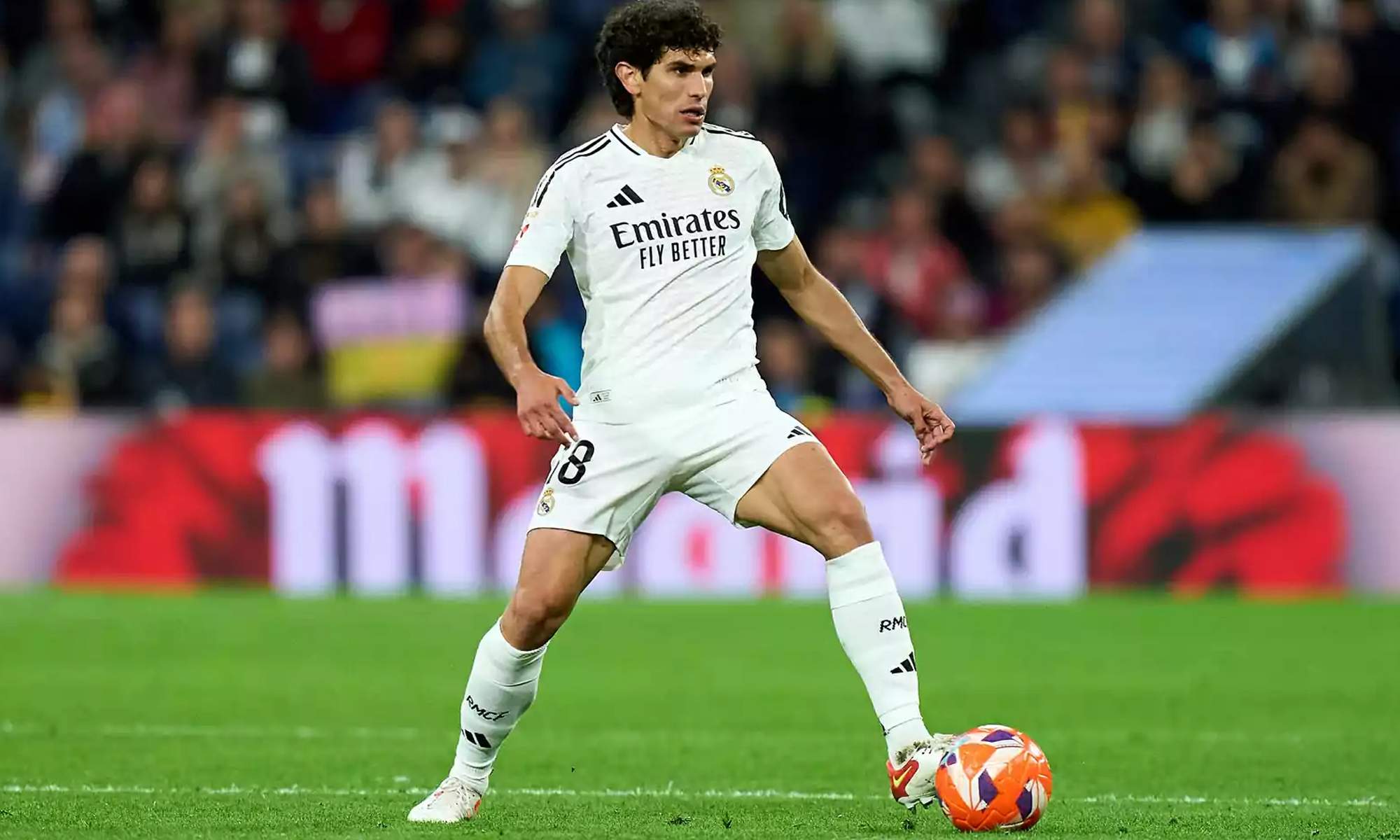 Jesús Vallejo viaja para cerrar su fichaje por un equipo de la Liga  Jesús Vallejo viaja para cerrar su fichaje por un equipo de la Liga