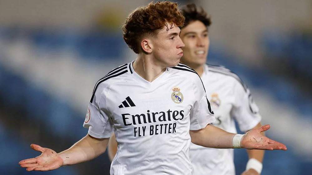 Víctor Muñoz con el Castilla