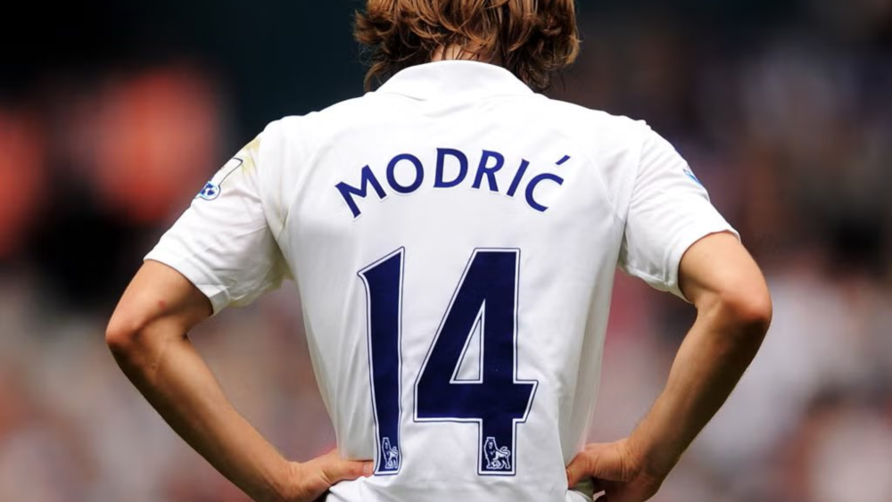 modric camiseta tottenham dorsal