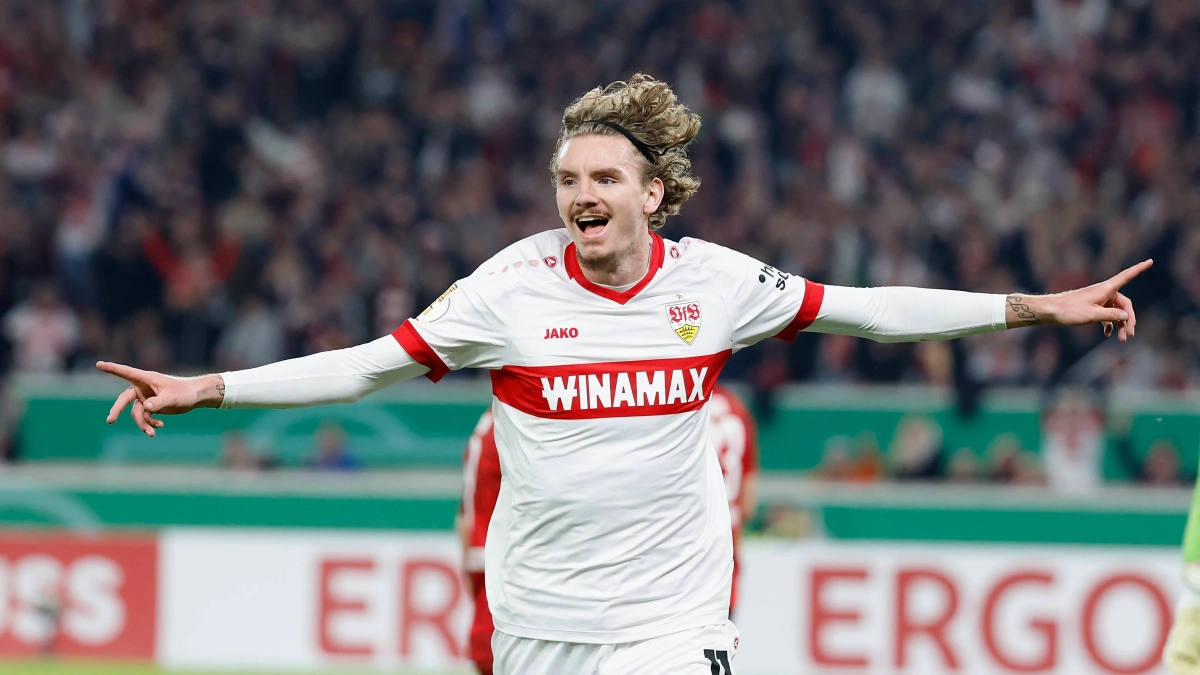 Nick Woltemade celebrando un gol con el Stuttgart