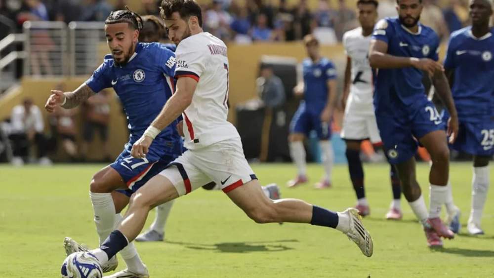 Kvaratskhelia malo gusto balon Kvaratskhelia malo gusto balon