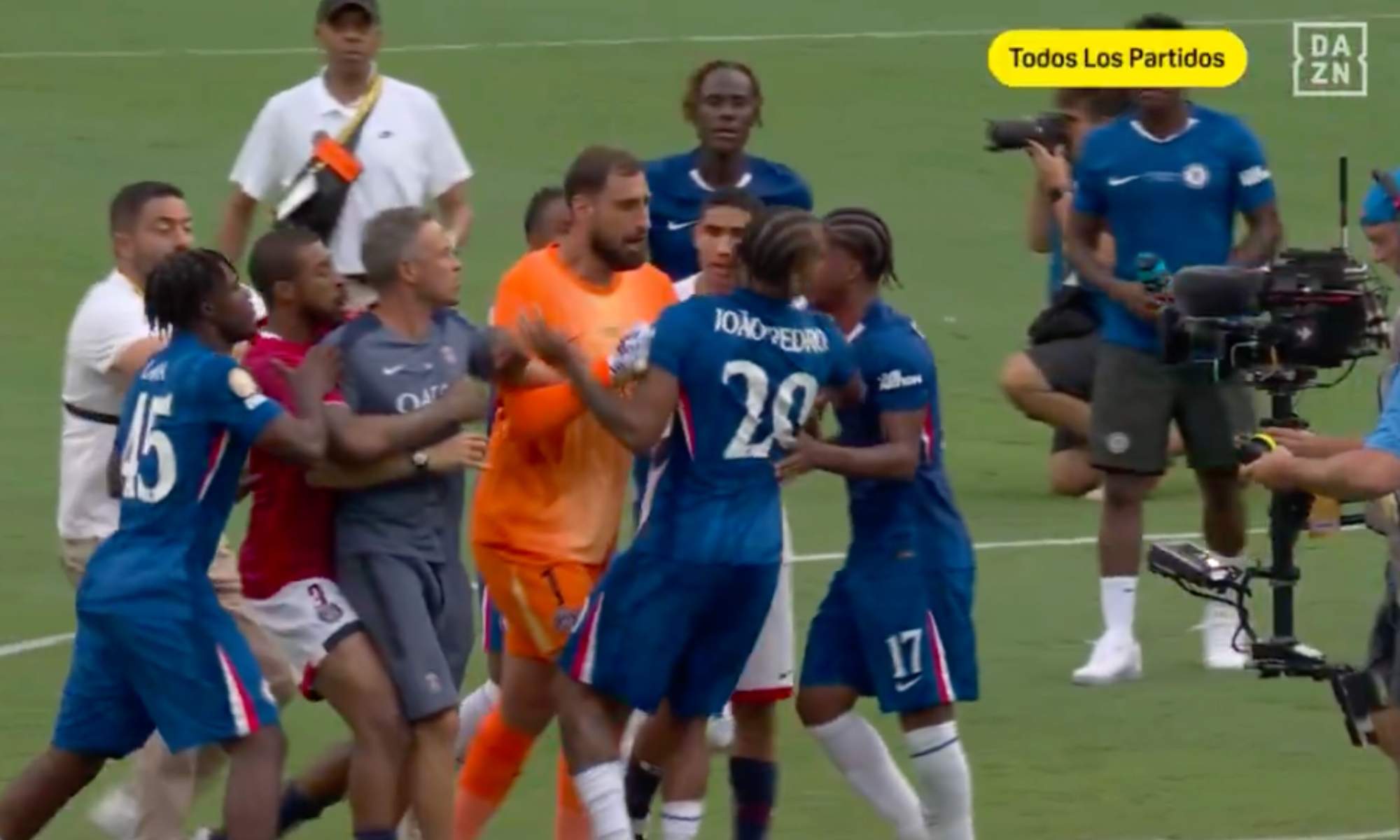 Luis Enrique ha empujado a Joao Pedro después de la final del Mundial entre el Chelsea y el PSG.