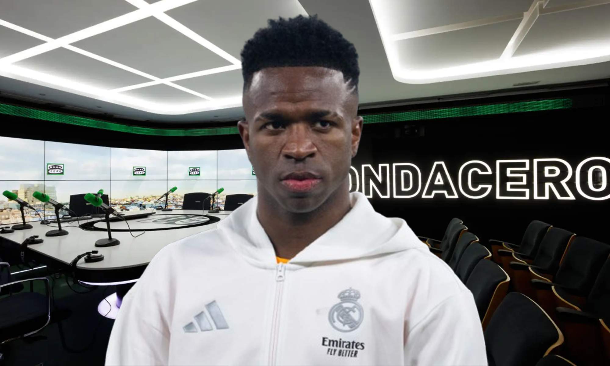 Vinícius Júnior y un estudio de Onda Cero. Vinícius Júnior y un estudio de Onda Cero.