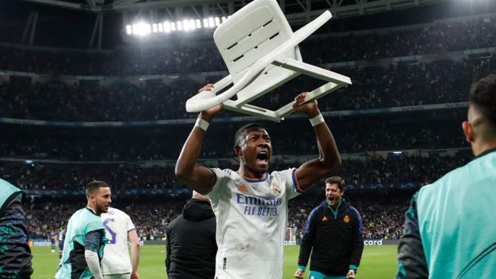 david alaba silla celebrando