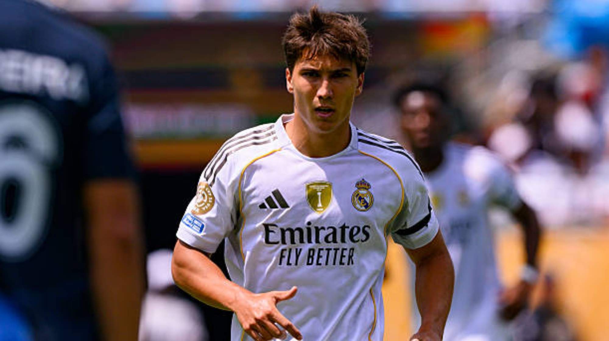 Gonzalo tiene ofertas para dejar el Real Madrid. 