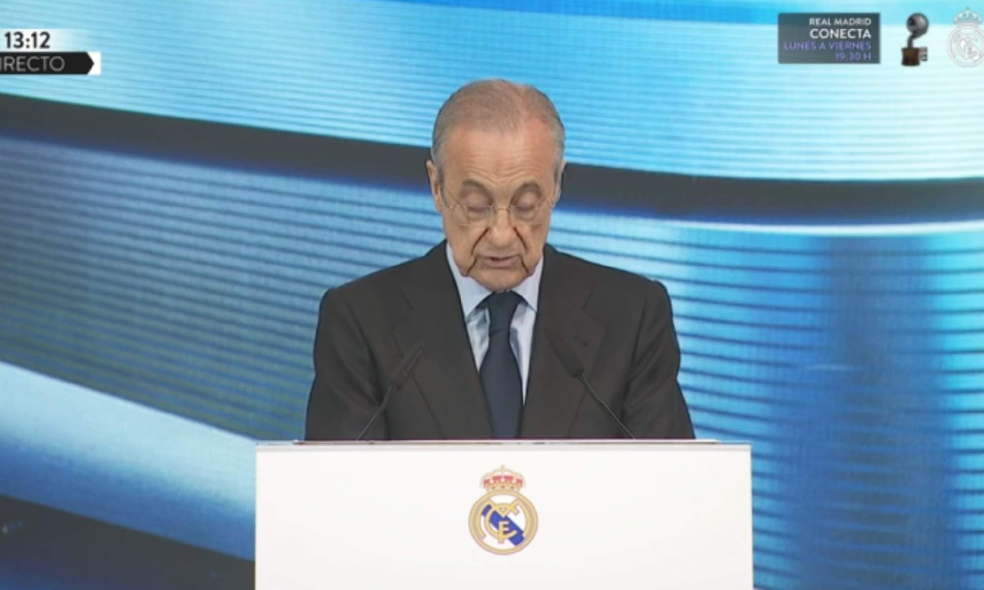 Florentino Pérez hablando en el acto de despedida de Lucas Vázquez. 