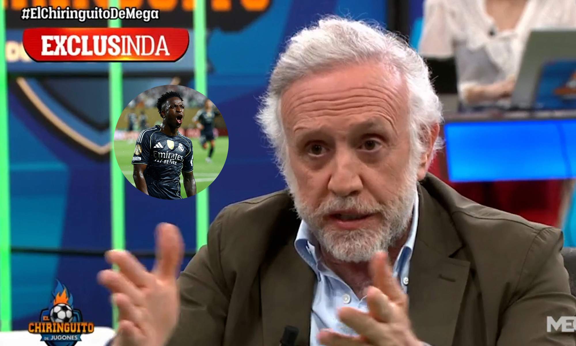Eduardo Inda y una foto de Vinícius Júnior.