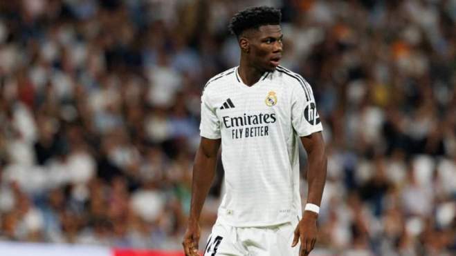 Aurélien Tchouaméni jugando un partido con el Real Madrid. Aurélien Tchouaméni jugando un partido con el Real Madrid.