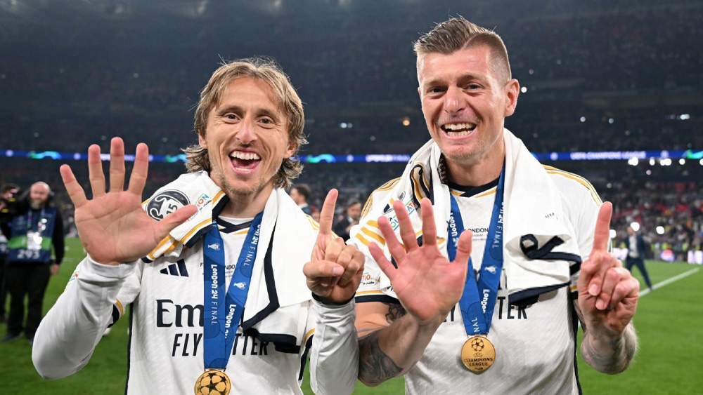 Kroos y Modric con las 6 Champions