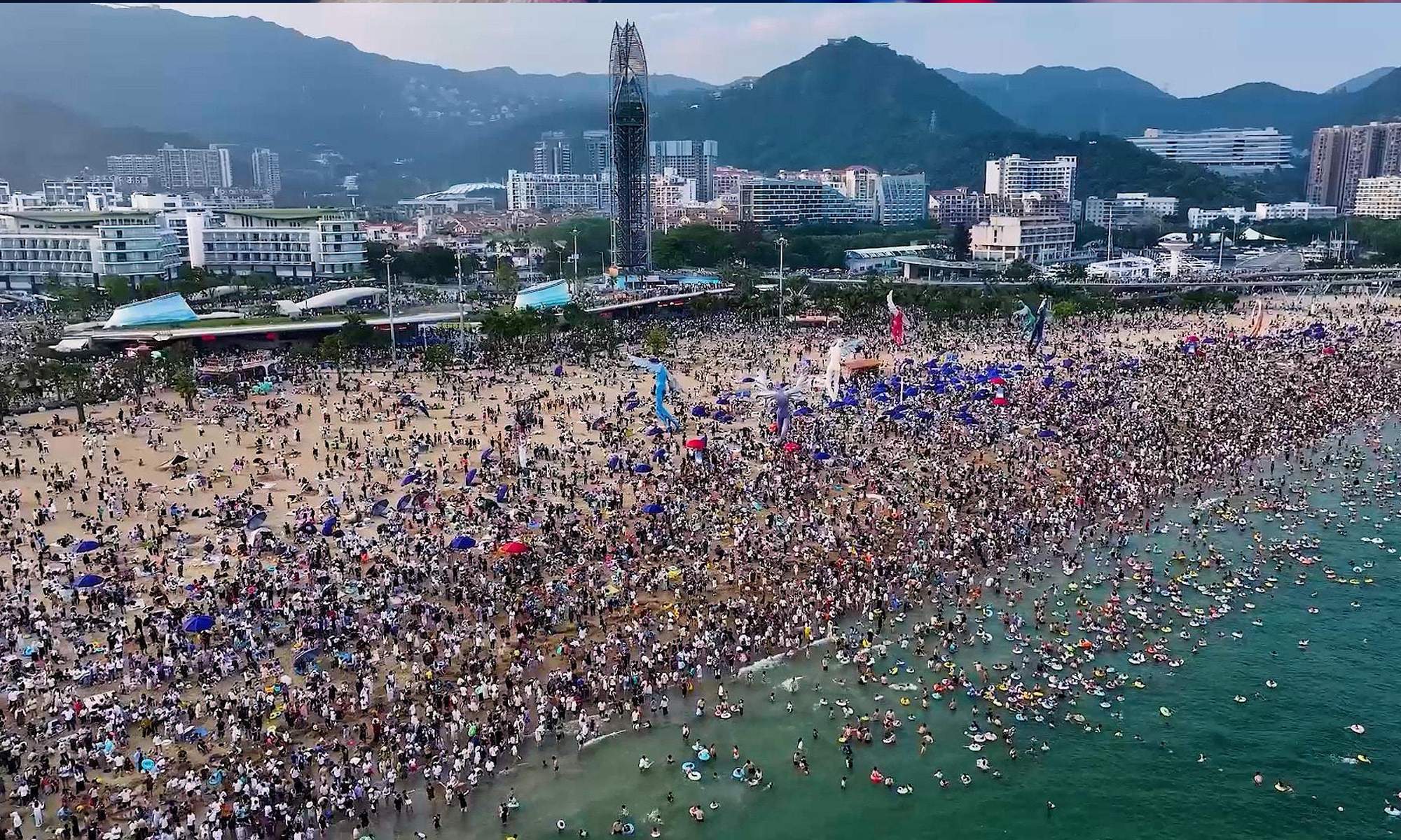 La playa más concurrida del mundo, las imágenes hablan por sí solas y es una locura