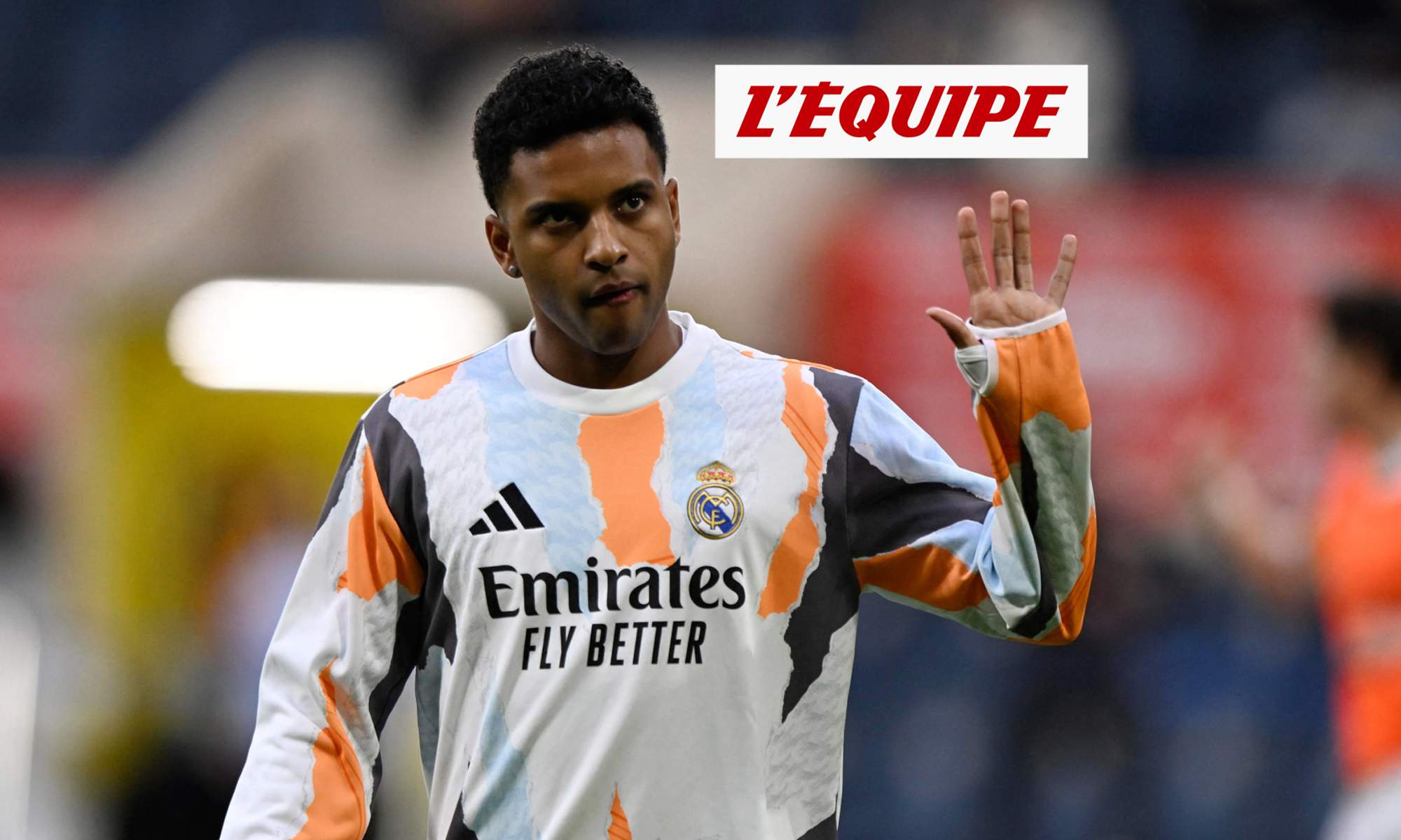Rodrygo Goes y un logo de L´Équipe.