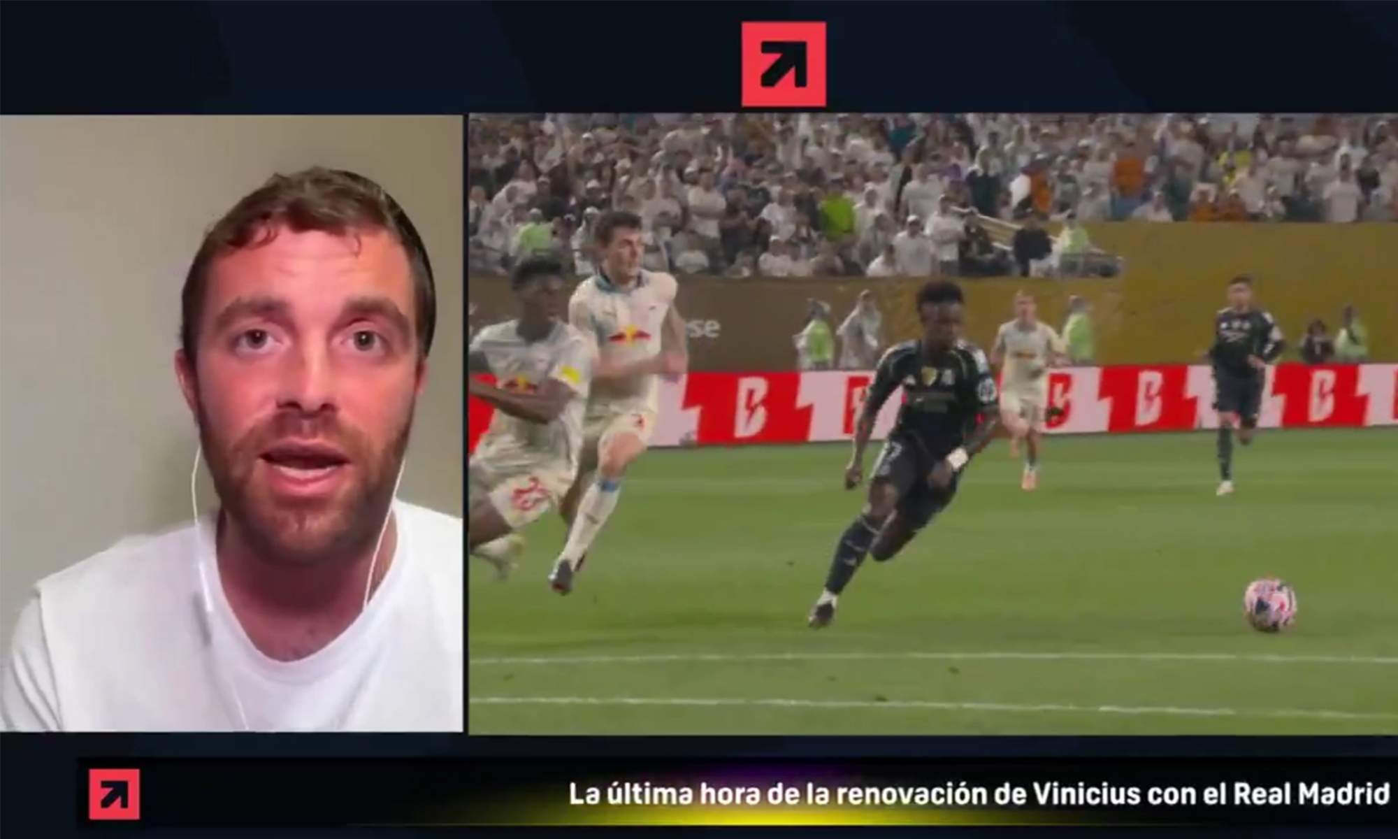 Fabrizio Romano dando su información sobre Vinícius Júnior en DAZN.