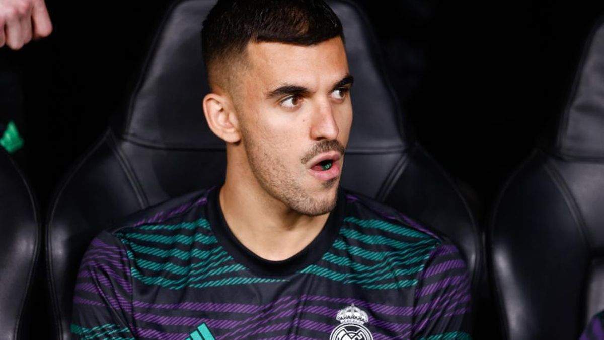 Dani Ceballos en el banquillo Dani Ceballos en el banquillo