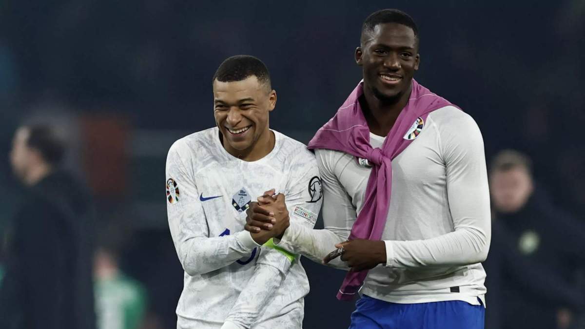 Mbappé y Konaté Mbappé y Konaté