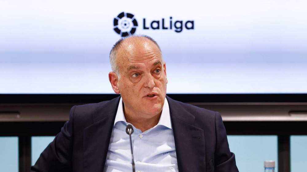 Javier Tebas, presidente de la Liga, quiere complicar el regreso del Real Madrid a la competición en el inicio de la siguiente temporada. Javier Tebas, presidente de la Liga, quiere complicar el regreso del Real Madrid a la competición en el inicio de la siguiente temporada.