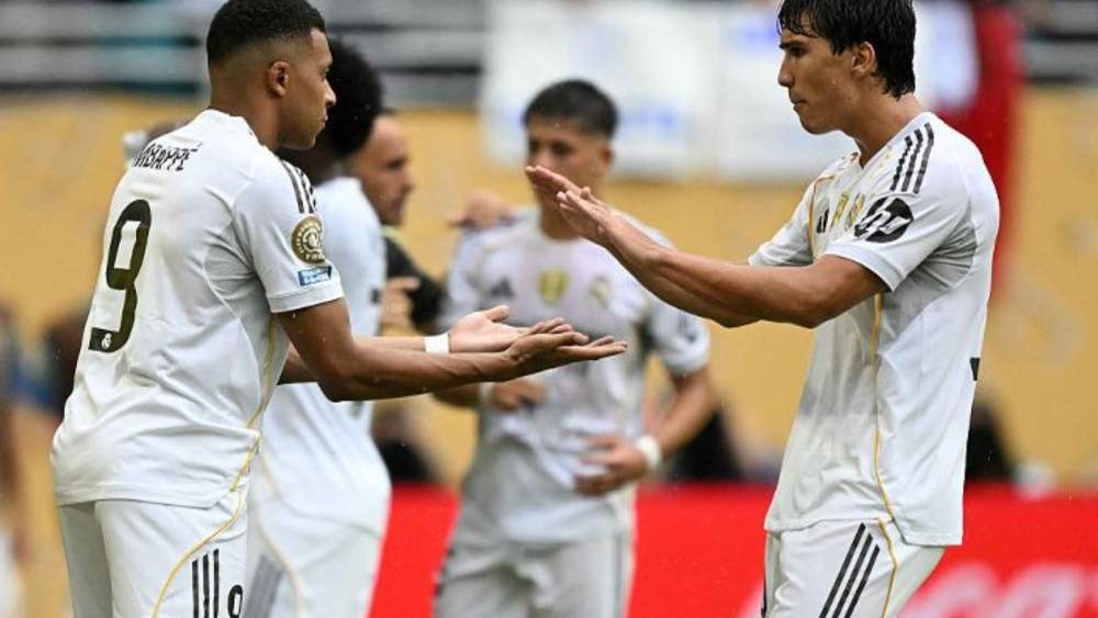 gonzalo garcia kylian mbappe gonzalo garcia kylian mbappe