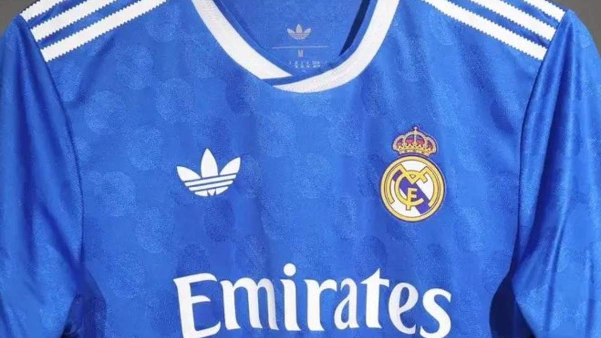 Tercera equipación del Real Madrid 