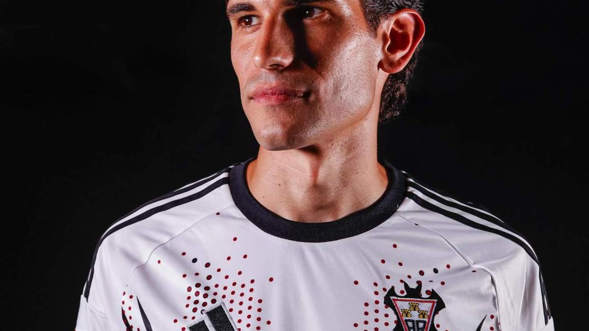 Jesús Vallejo con la camiseta del Albacete