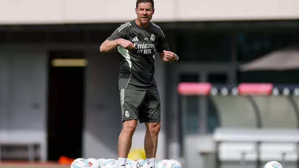 xabi alonso entrenamiento valdebebas xabi alonso entrenamiento valdebebas