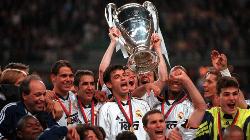 jugadores madrid champions 2000
