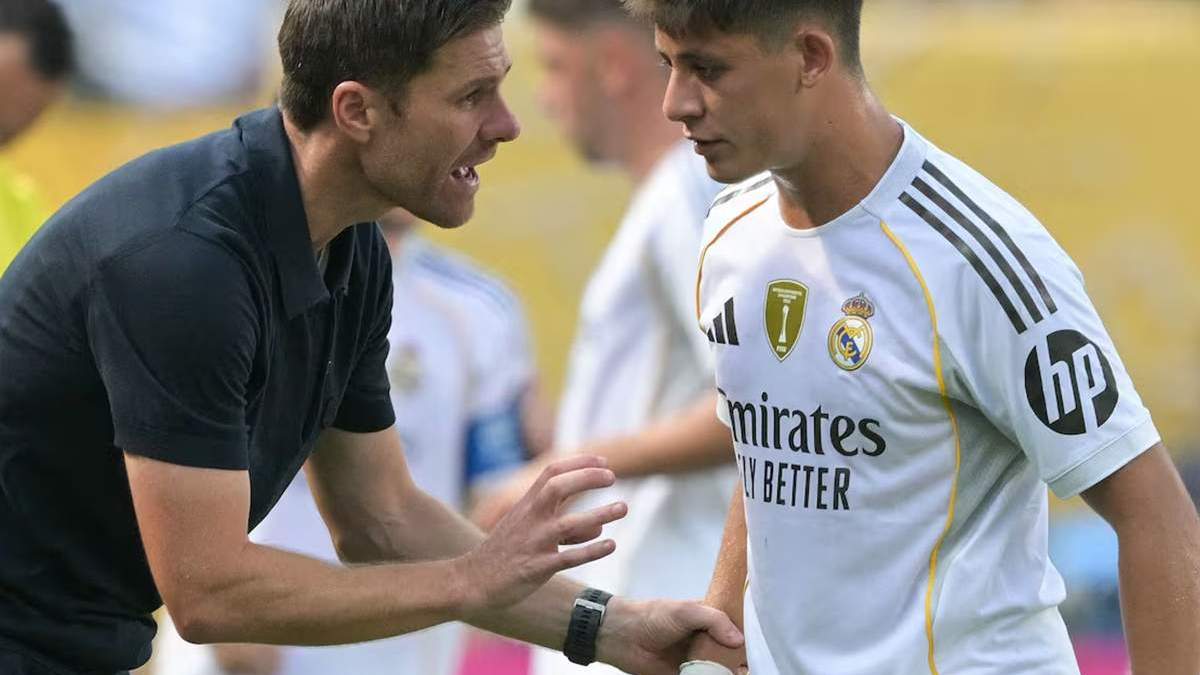 Xabi Alonso y Arda Güler
