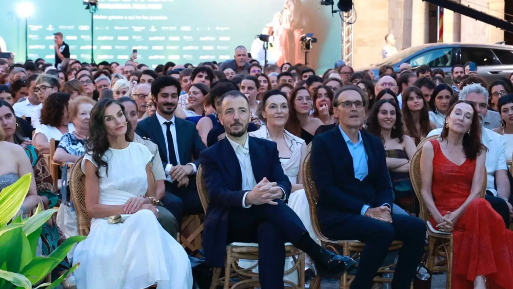 letizia clausura atlantida festival letizia clausura atlantida festival