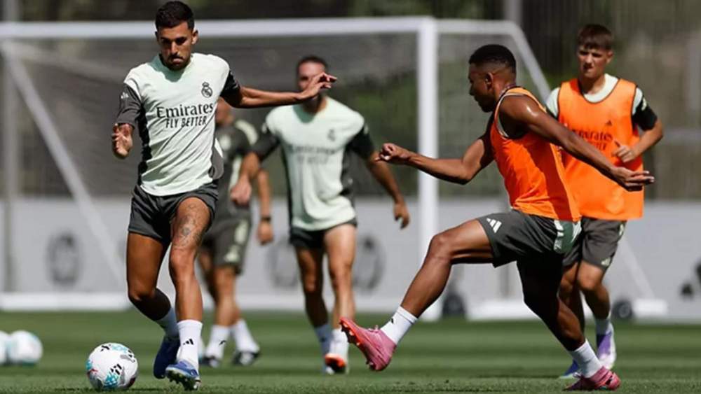 Dani Ceballos, en un entrenamiento con el Real Madrid en Valdebebas. Dani Ceballos, en un entrenamiento con el Real Madrid en Valdebebas.