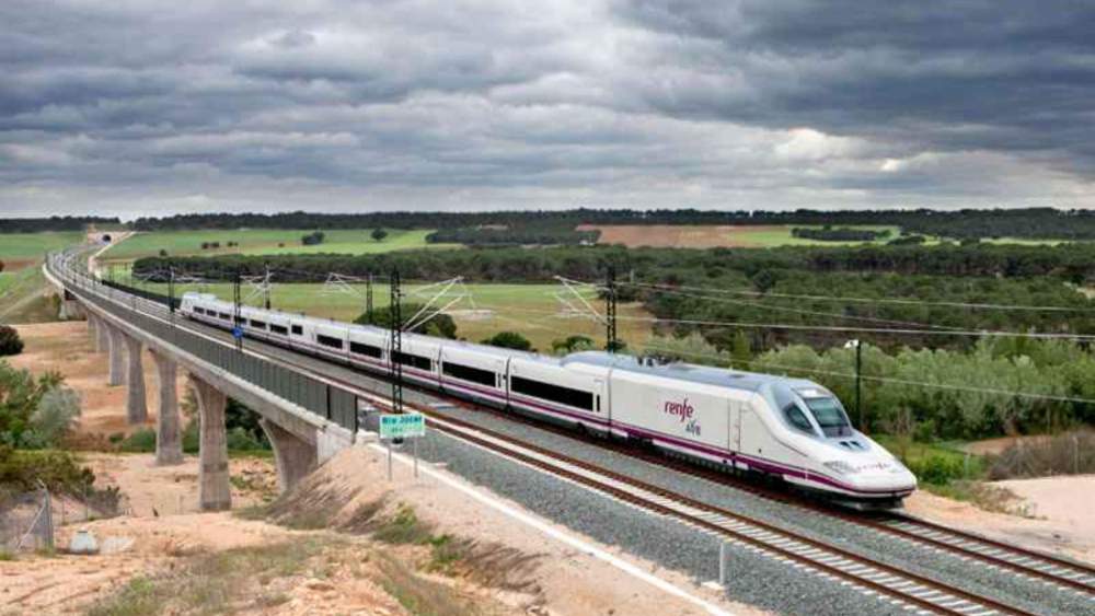 ave madrid valencia 2025