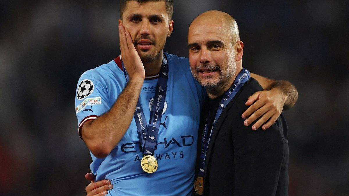 Rodri y Guardiola después de ganar la Champions el Manchester City Rodri y Guardiola después de ganar la Champions el Manchester City