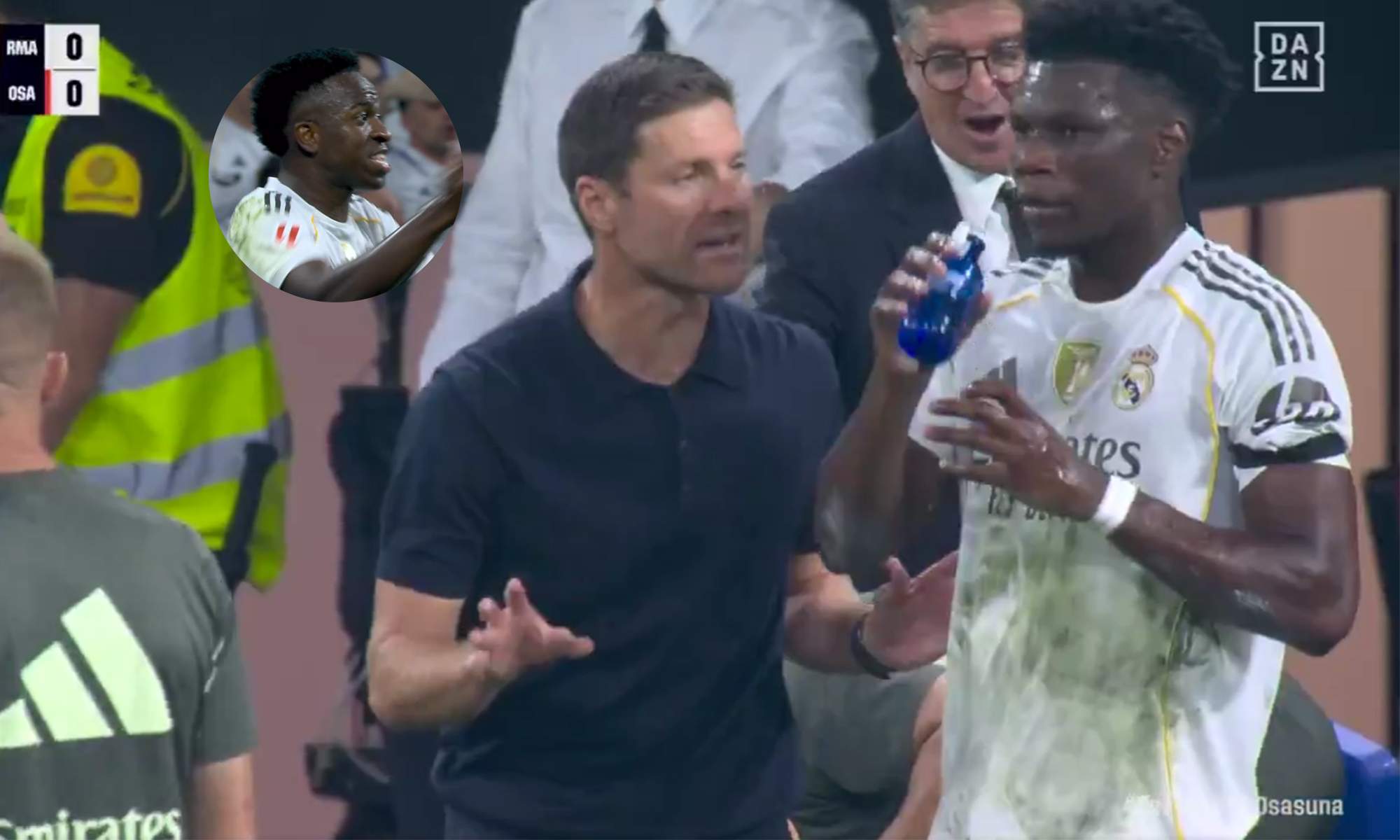 Xabi Alonso en la pausa de hidratación y una foto de Vinícius Júnior.