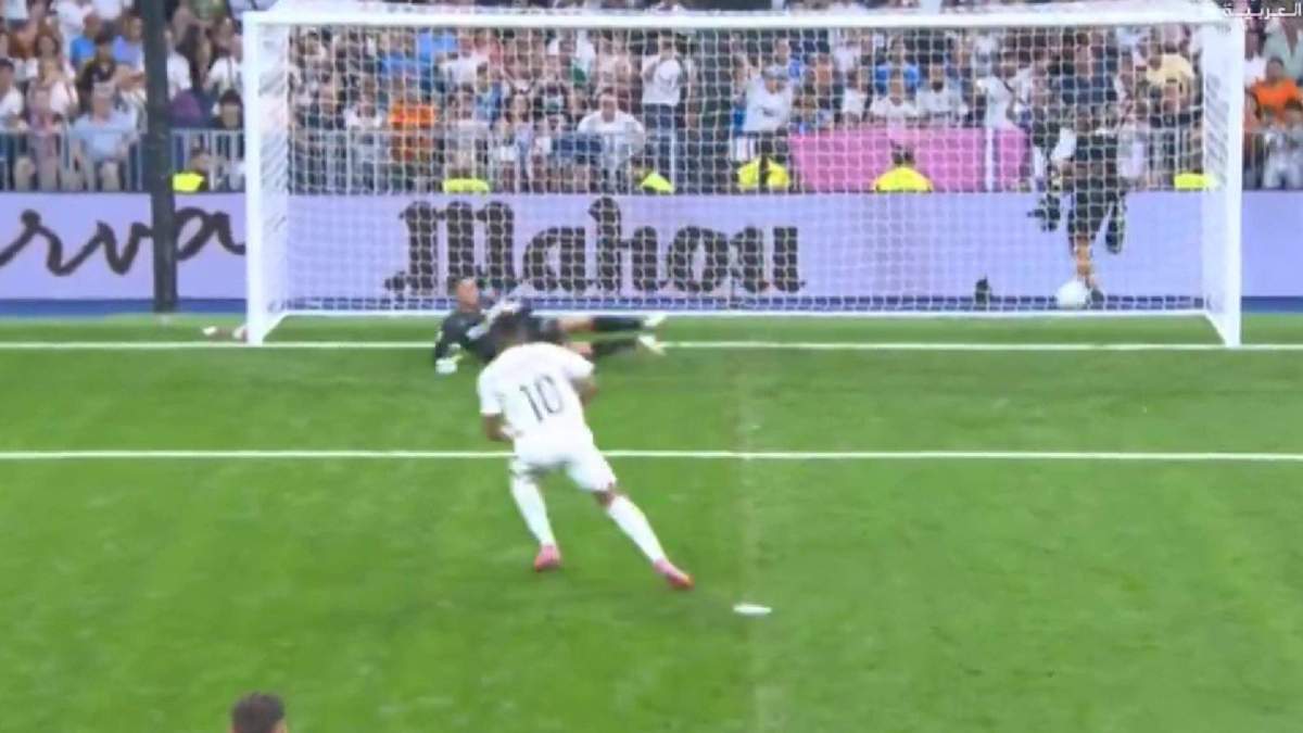 Gol de Mbappé de penalti Gol de Mbappé de penalti