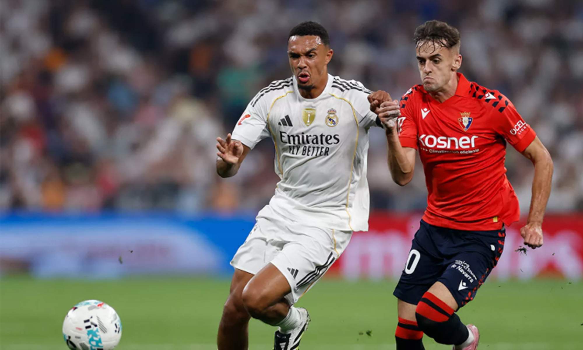 Trent Alexander-Arnold durante el Real Madrid - Osasuna.